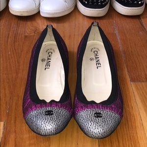 CHANEL Metallic Purple/Silver Cap toe Flats